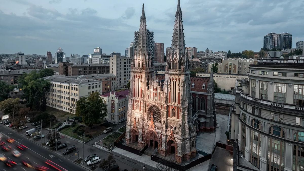 Мінкульт передав костел Святого Миколая в Києві римо-католицькій громаді