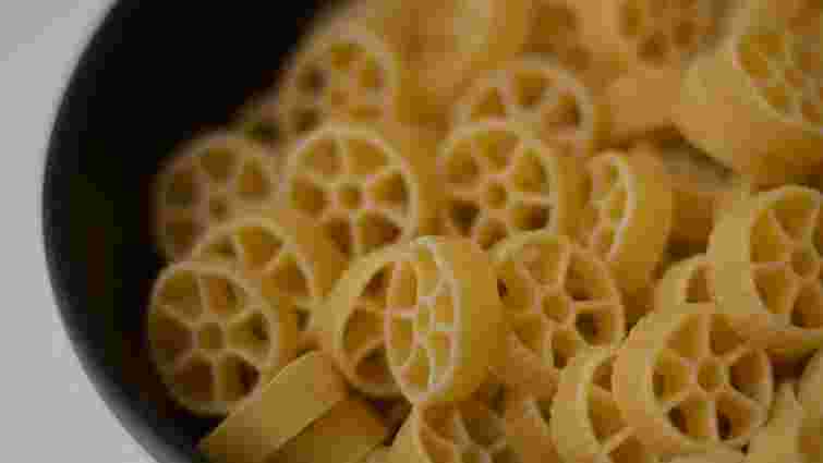 Для чого обсмажувати макарони для супу: секрет, про який мало хто знає