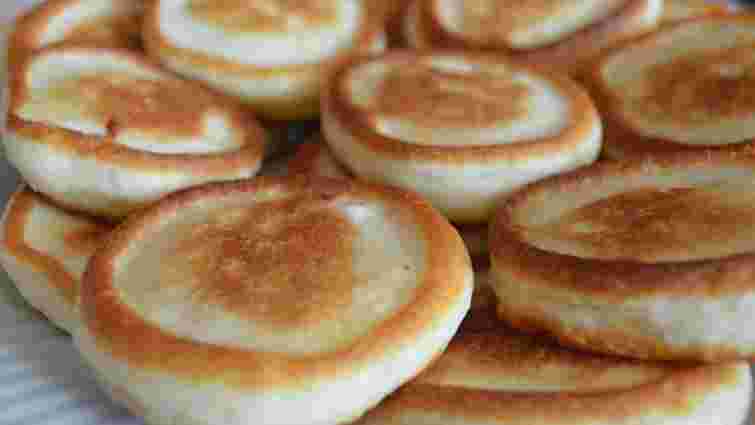 Сода чи розпушувач: що обрати, щоб тісто для оладок було пухким