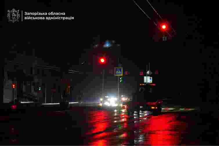 У Дніпрі та Запоріжжі через російські обстріли стався блекаут