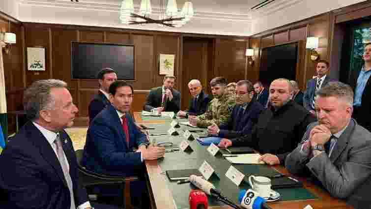 Словник сучасної мови та сленгу назвав «переговори» словом 2025 року в Україні 