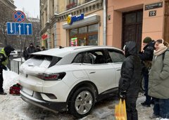 У центрі Львова 50-річний водій Volkswagen раптово помер за кермом  