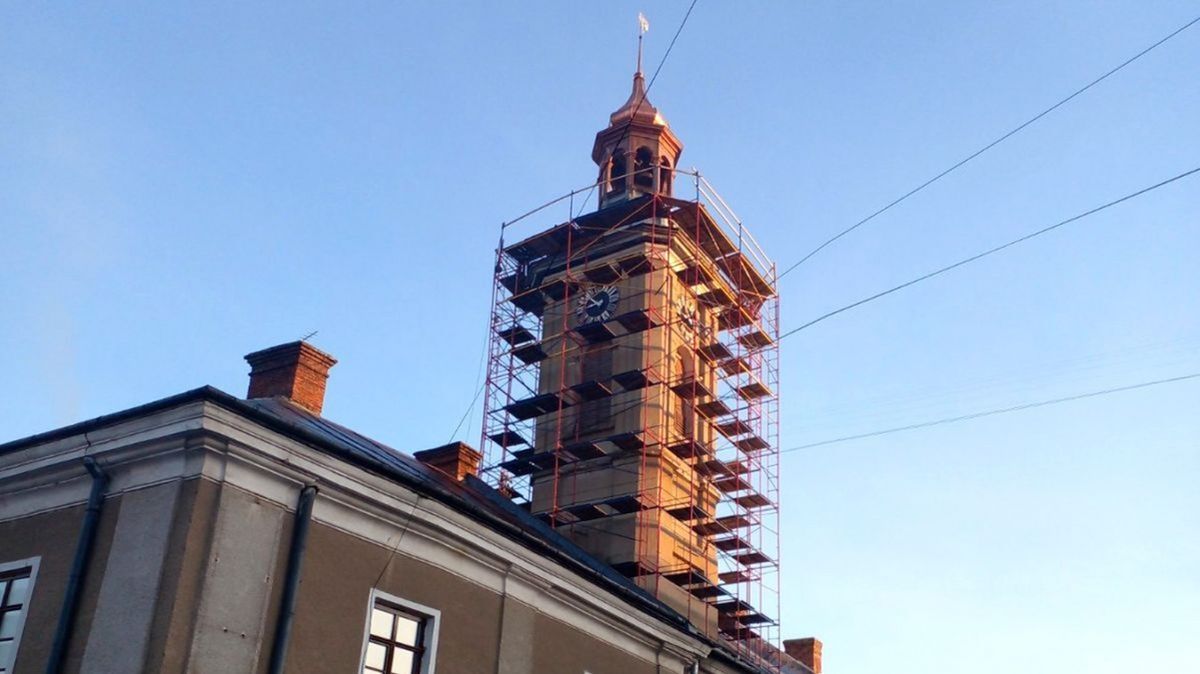 Бережанську ратушу відреставрують за завищеними цінами
