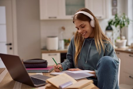 Актуальна професія чи продовження навчання у школі: цікаві пропозиції для 9-класників