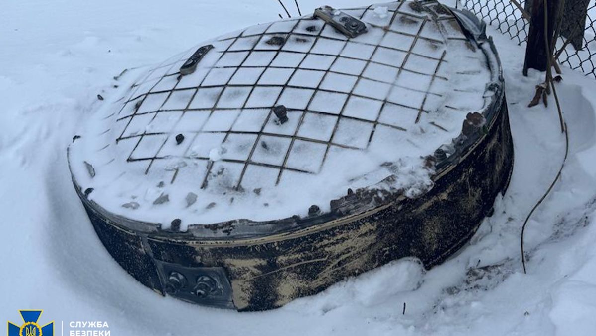 СБУ показала уламки «Орєшніка», яким Росія вдарила по Львову