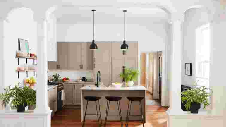 Побачите їх усюди: 5 кольорів кухонних шаф, які будуть популярними у 2026 році