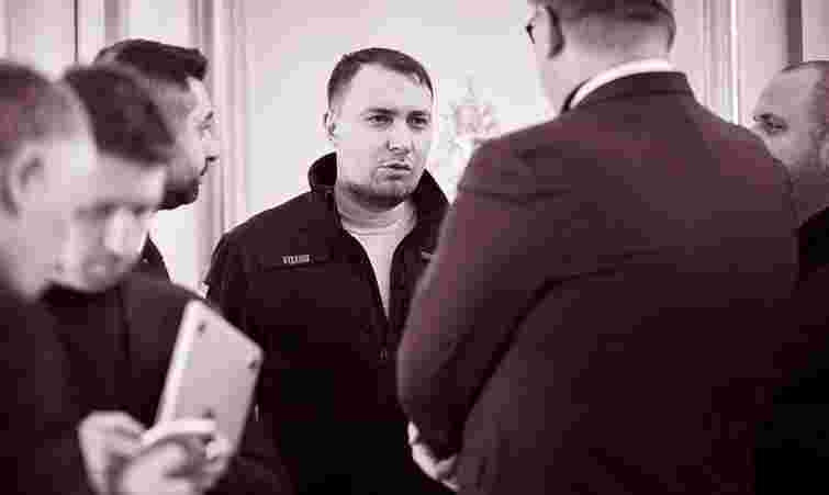 Генерал у тіні президента