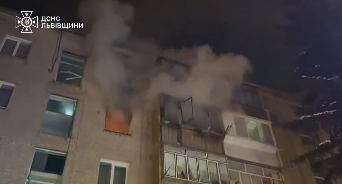 У Львові від вибуху газової колонки в квартирі сталася пожежа, є постраждалі