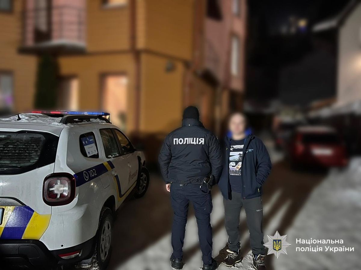 Поліція розшукала іноземця, який запускав феєрверки у Буковелі