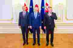 Троє лідерів Словаччини заявили про відмову від подальшої військової підтримки України