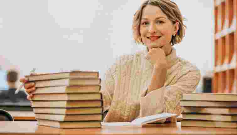 Видавництва оштрафували на майже 2 млн грн за невчасну доставку шкільних підручників