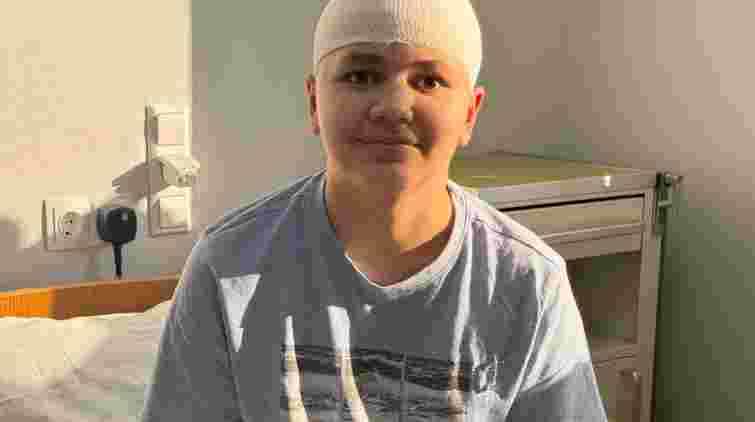 Львівські нейрохірурги 12 годин рятували зір 13-річного підлітка із Запоріжжя