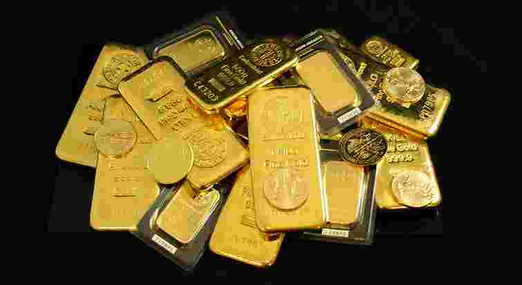 Ціна на золото вперше побила позначку 4600 доларів за унцію