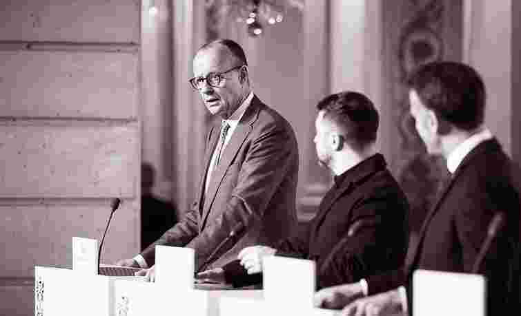 Чому гасла програли валізі