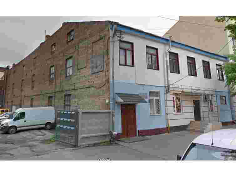 Будівлю волонтерів у Рівному продали з аукціону за понад 12 млн грн 