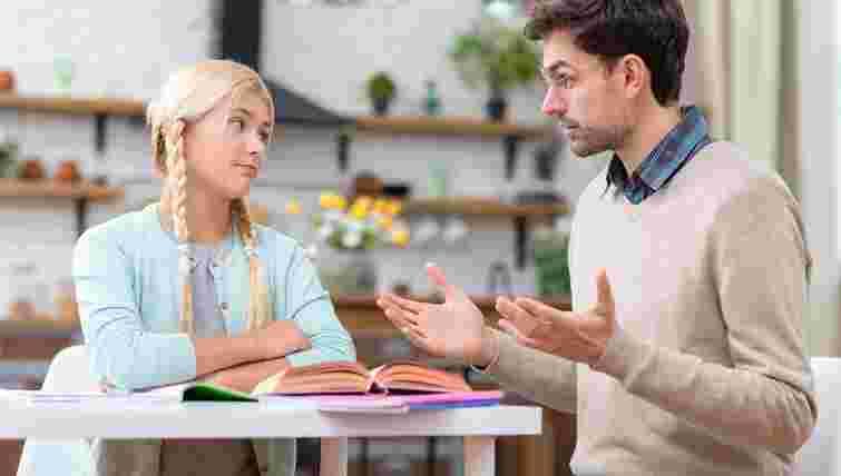 Просто запам’ятайте: чому не треба говорити «підскажіть»