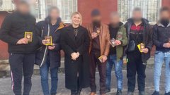 Колишня вчителька з Росії заманює чоловіків з арабських країн на війну проти України