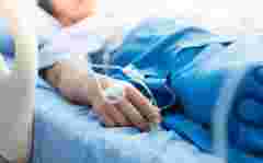 На Хмельниччині чоловіка госпіталізували з ботулізмом після вживання домашньої консерви