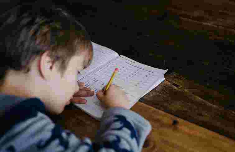 У львівських школах відновлюють навчання після продовження зимових канікул 