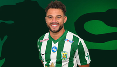 «Карпати» підписали хавбека «Руха» і продовжили контракти з двома гравцями збірної України