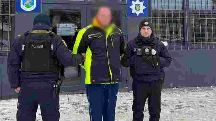 Розшукуваного Інтерполом дитячого насильника з Угорщини затримали у Берегові