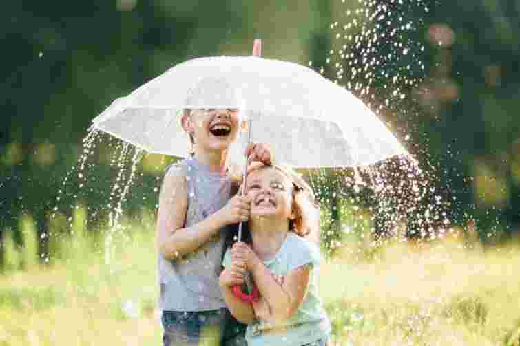 Щастя – це маркетинг: психолог пояснює, чому ми не помічаємо маленьких радощів