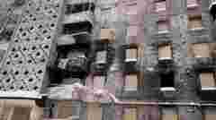 Мешканці зруйнованого ракетою будинку в Тернополі скаржаться на відсутність допомоги від міста