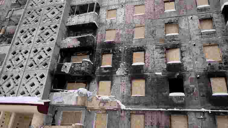 Мешканці зруйнованого ракетою будинку в Тернополі скаржаться на відсутність допомоги від міста