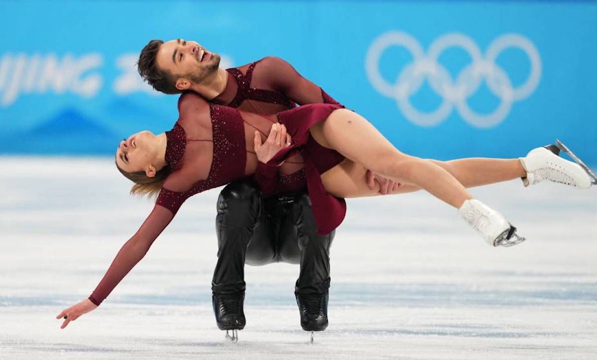 Брудні танці олімпійських чемпіонів