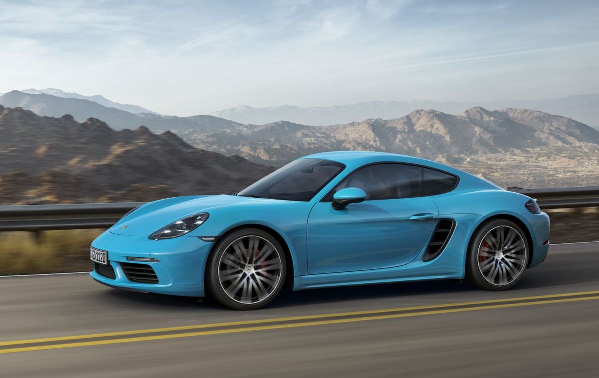 Компанія Porsche завершила рік з найгіршим з 2009 року показником продажів