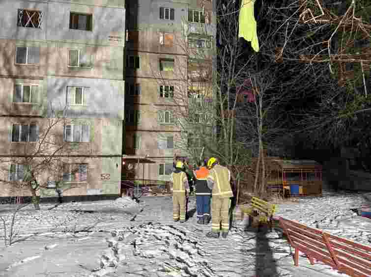 У Харкові прогримів вибух у багатоповерхівці, є загиблі та постраждалі
