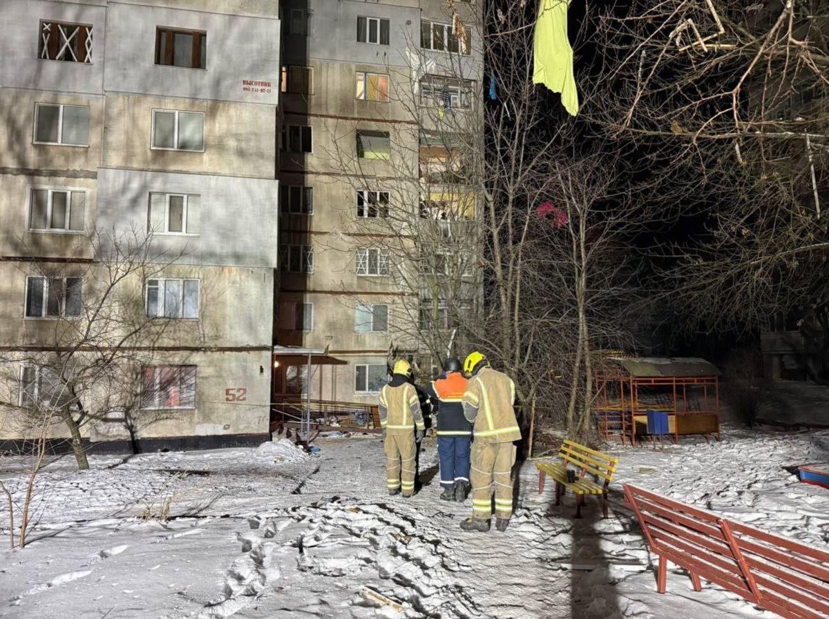 У Харкові прогримів вибух у багатоповерхівці, є загиблі та постраждалі