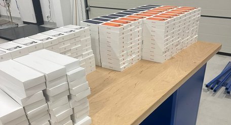 На кордоні затримали жителя Львівщини із контрабандою Apple на понад 35 млн грн