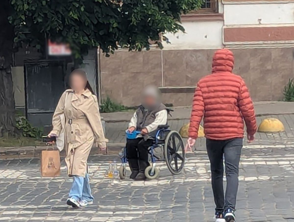 У Чернівцях чоловік примушував до жебрацтва 76-річну жінку та крав її пенсію