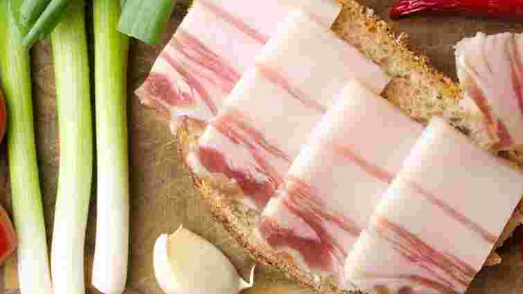 Секрет ніжності: як засолити сало, щоб воно було м'яким та ароматним