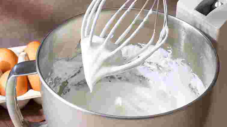 Не все так просто, як здається: як збити білки в густу піну, щоб крем був ідеальним
