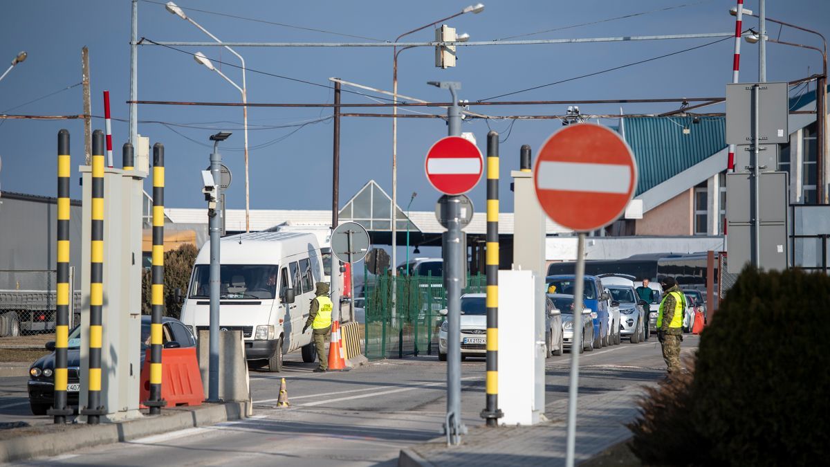 Підприємці із Чопа за допомогою системи «Шлях» відправили за кордон 47 ухилянтів