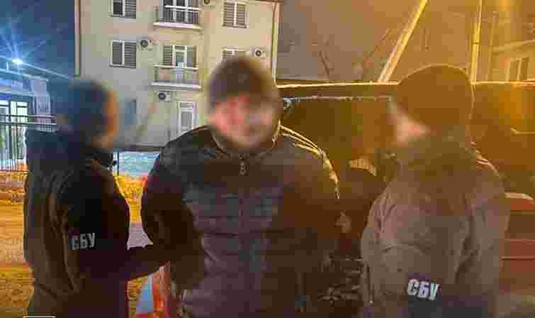 У Львові затримали військового та його спільника під час перевезення до кордону ухилянта