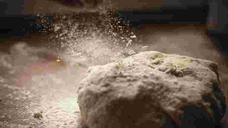 Чим замінити пшеничне борошно у випічці: поради для безглютенових десертів