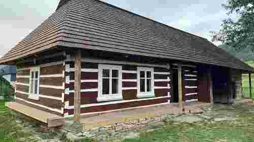 Етносадиба на Львівщині запрошує до себе жителів міст, де немає опалення