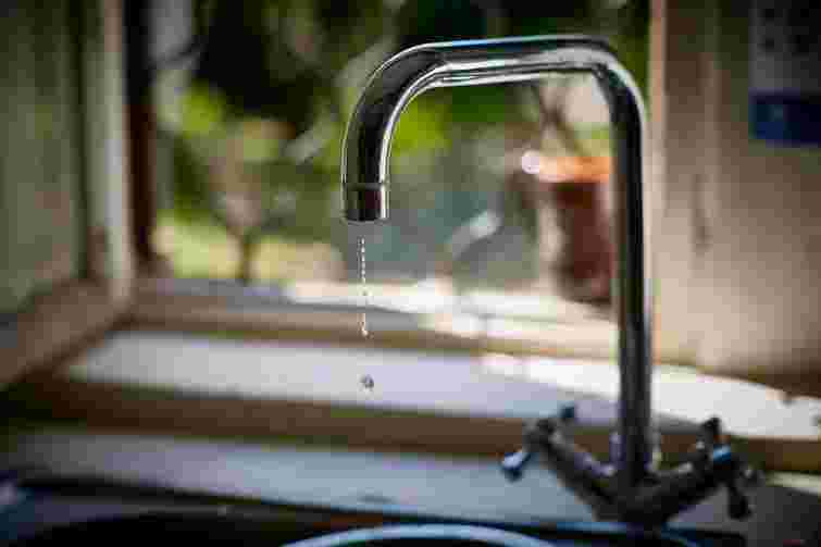 Через аварію на водогоні у Львові без води залишилася частина мешканців Сихова