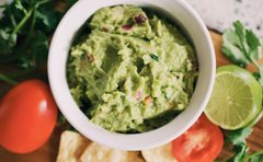 Домашній соус гуакамоле. Рецепт дня