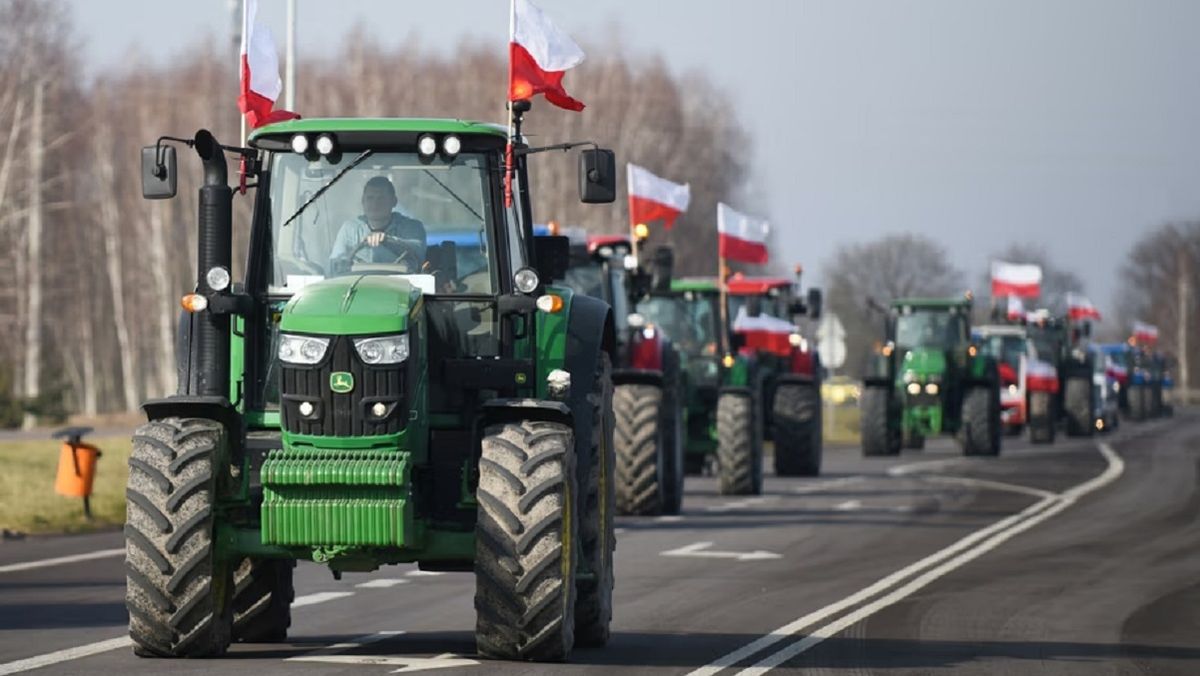 Польські фермери анонсували блокування пункту пропуску на Львівщині