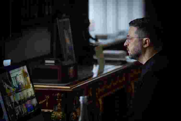 Зеленський анонсував 100% бронювання для деяких енергетиків і комунальників