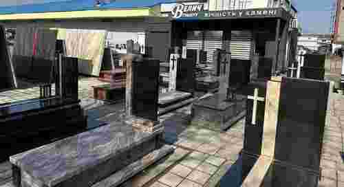 На виробництві надмогильних пам'ятників у Львові загинув працівник