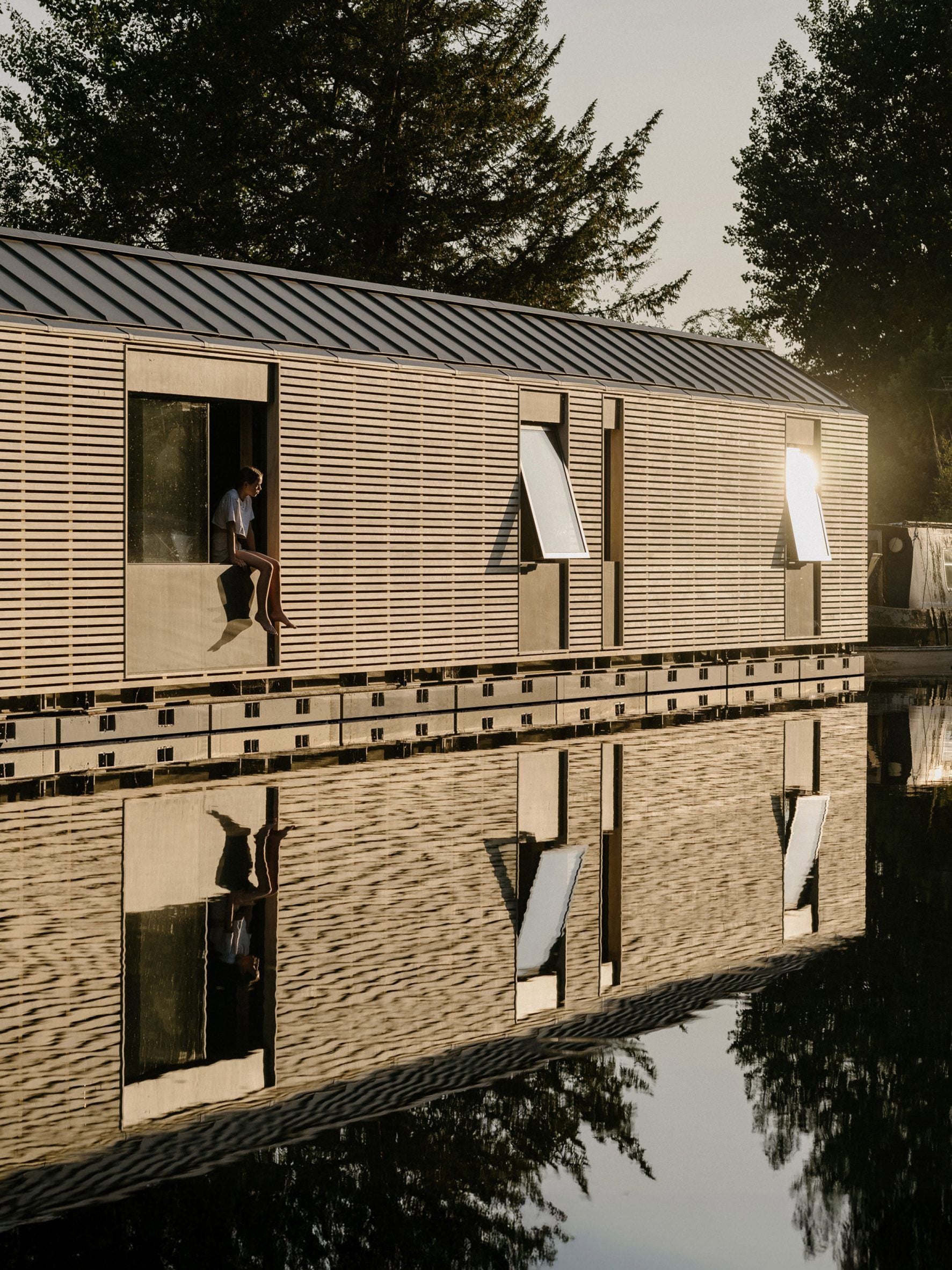 Фото James Retief