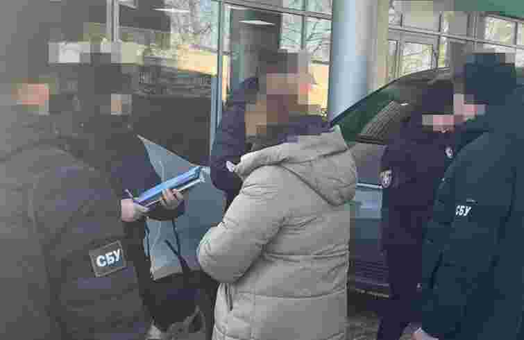 Представницю громадської організації на Волині викрили на 16 тис. доларів хабаря