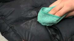 Вам знадобляться лише два інгредієнти: як почистити пуховик без прання