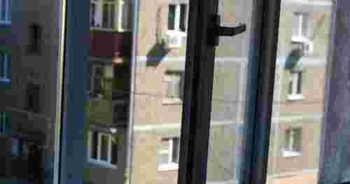 40-річний чоловік випав з шостого поверху у Франківську