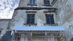 В Олеському замку відреставрують другий поверх надбрамної вежі